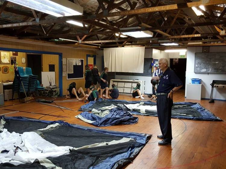 TTent Assembly Blindfolded 1